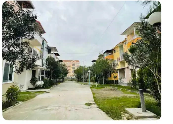 Seaside * Golem (Tirana)