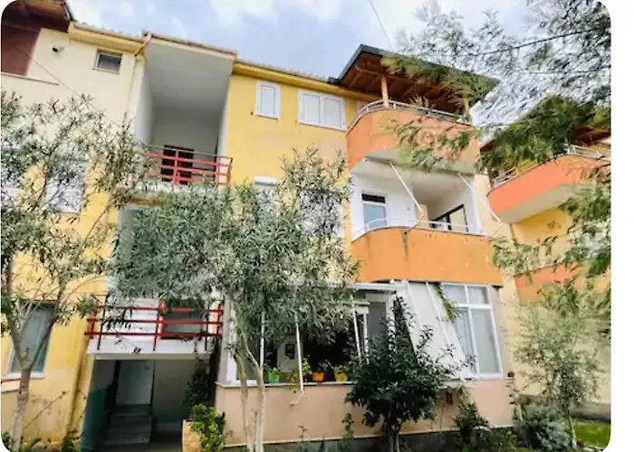 Seaside Golem (Tirana)